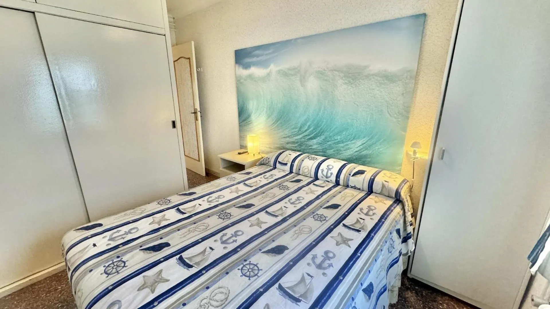 Monaco Apartamento Roses 0*,